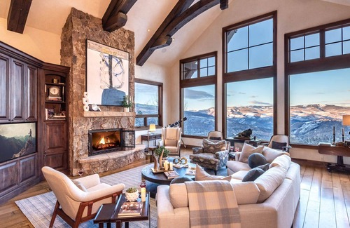 Cordillera Haus | NEW! Luxury 5BR Mountain Home + Spectacular Views + Hot Tub – Wilton House