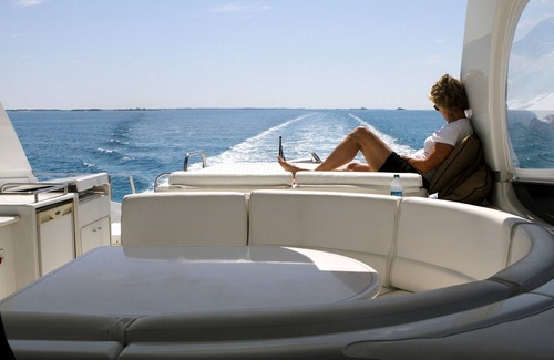 Hodgmans Daytona Bootsverleih | Entfliehen Sie den Massen, genießen Sie die Sonne und genießen Sie die Landschaft!