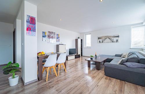 Novaky Wohnung | Luxusný, plne zariadený, súkromný apartmán s klimatizáciou neďaleko historického kúpeľného mesta Bojnice