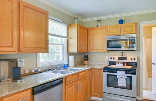 Lynchburg Haus | Lynchburg Home w/Patio - 2 Mi to Tims Ford Lake!