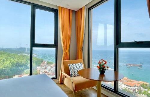 An Thoi Wohnung | LYNS Apartment - Ocean View with Infinity Pool &Firework