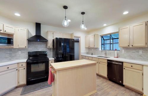 Flagstaff Haus | Lynx Cabin