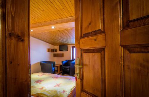 Strba Haus | Mária Kičáková TATRY MKS