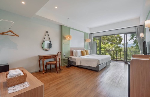 Bang Tao Hotel | Ma Doo Bua Phuket (มาดูบัวภูเก็ต)