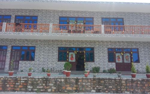 Vijaypur Kabine | Maa Bhagwati Himdarshan Hotel and Restaurant By StayApart