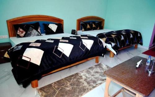 Vijaypur Kabine | Maa Bhagwati Himdarshan Hotel and Restaurant By StayApart