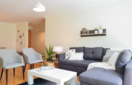 Machico Wohnung | Machico Beach, a Home in Madeira