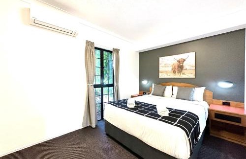 West Mackay Hotel | Mackay Resort Motel