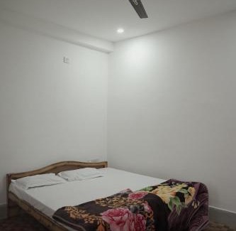 Latehar Haus | Madhu Guesthouse