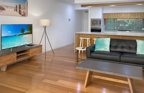 Horseshoe Bay Wohnung | Maggies Beachfront Apt. 9