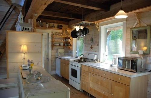 La Pointe Kabine | Herbst Special Magical Handcrafted Cabin auf 20 Acres In Büchern / Mags