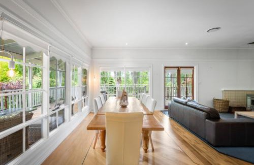 Lucaston Haus | Magical Lucindale - Gorgeous 4 Bedroom House
