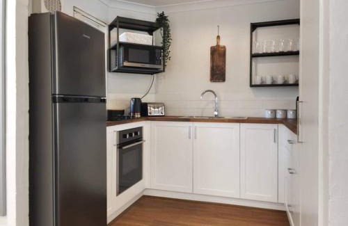 Fremantle Wohnung | Magical Mcatee W Pool And King Bed