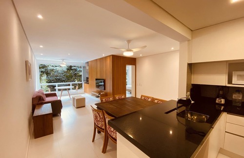 Sao Sebastiao Wohnung | Magical View at Camburyzinho Beach