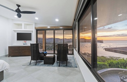 Coco Haus | Magnificent Gated Home - Complimentary Vacation Planning - Perched Over The Pacific Ocean