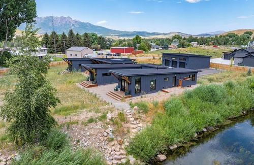 Morgan County Haus | Magnificent Mountain Estate in Morgan