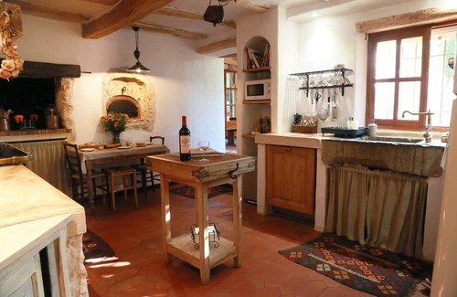 Cotignac Haus | Wunderschöne provenzalische Bastide mit 14 m langem Pool in gepflegtem Privatgarten.