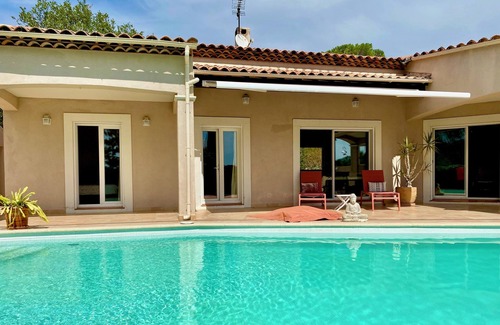 La Roquebrussanne Villa | Magnificent villa in Provence verte with swimming pool
