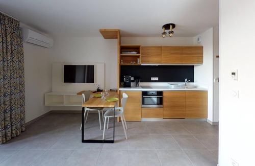 Arena Wohnung | Magnifique Studio Avec Service Hôtelier