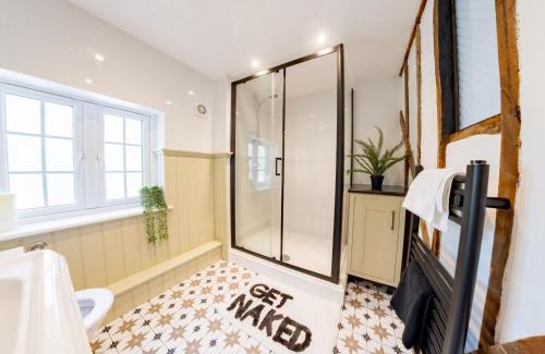 Great Leighs Haus | Magnolia Cottage your cosy Getaway Pass the Keys