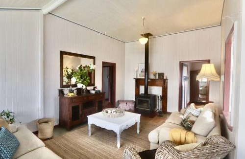 Stanthorpe Haus | MAGNOLIA HOUSE ON THE CREEK - STANTHORPE