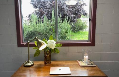 Stanthorpe Haus | MAGNOLIA HOUSE ON THE CREEK - STANTHORPE