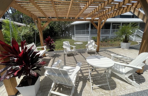 Melrose Haus | Magnolia Pointe Lakehouse on Lake Santa Fe in Melrose, FL LAKEFRONT PROPERTY!!