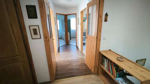 Balatonakarattya Haus | Magyar Tenger Pihenőház, house for 8 with garden at Balaton