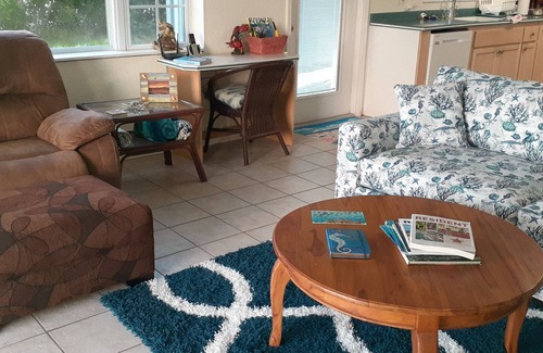 North Side Villa | Mahagoni Punkt 5: 3 BR / 3 BA Villa in North Side, 6 Personen
