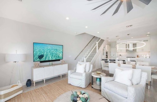 Bonnie View Estates Eigentumswohnung | Mahogany Villa 2-A - 4BR Canal Front Villa & Pool