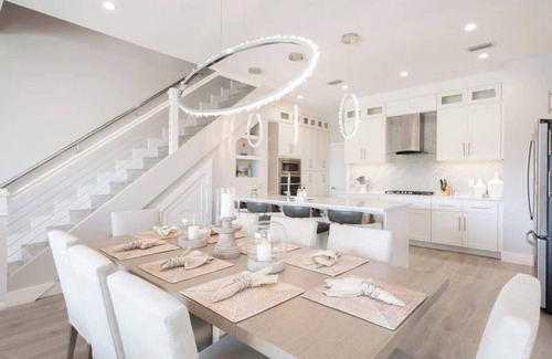 Bonnie View Estates Eigentumswohnung | Mahogany Villa 2-A - 4BR Canal Front Villa & Pool