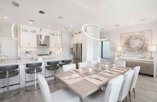 Bonnie View Estates Eigentumswohnung | Mahogany Villa 2-A - 4BR Canal Front Villa & Pool