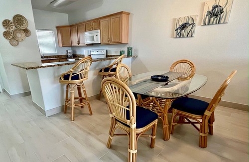 Rum Point Eigentumswohnung | "Mai Kai" Recently renovated Oceanfront Ground Floor Condo - Kaibo Yacht Club II