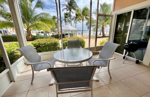 Rum Point Eigentumswohnung | "Mai Kai" Recently renovated Oceanfront Ground Floor Condo - Kaibo Yacht Club II