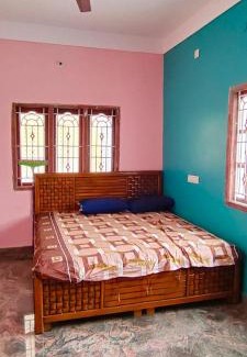 Courtallam Haus | MAIN FALLLS VIEW IN Courtallam