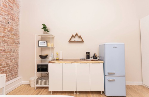 Old West Side Wohnung | Main & Liberty Downtown Studio Loft , 1BD, WiFi, AC