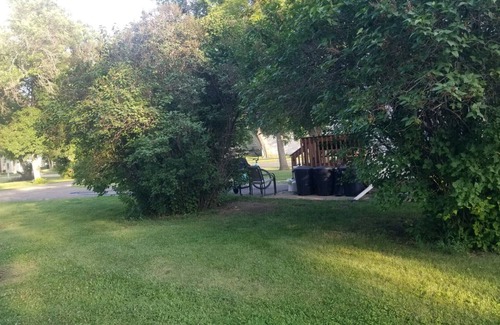 Webster Haus | Main Street Home-Locally Owned-No Cleaning Fees-Pets Allowed