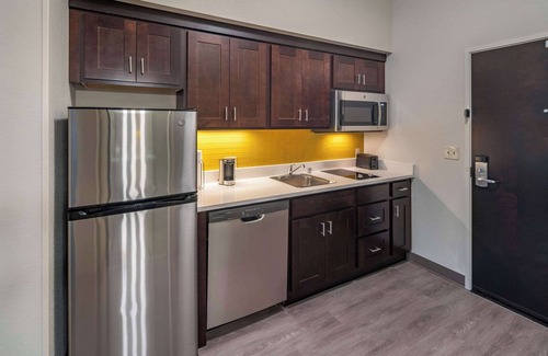 Spokane Hotel | MainStay Suites Spokane Airport