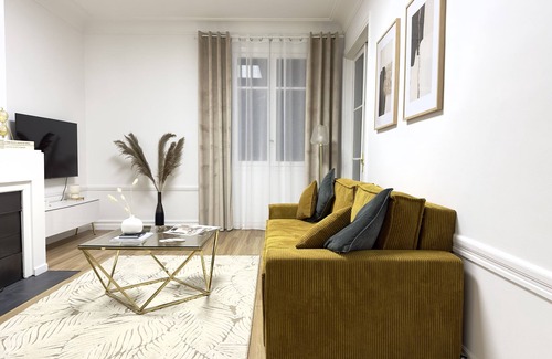 17th Arrondissement Wohnung | Maison Bourgeoise 1BR/3P - Champs Elysées - Arc de Triomphe