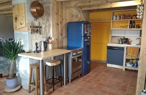 Septmoncel Haus | Maison de Campagne Rustique et Confortable - La Nature Dans le Parc du Haut Jura