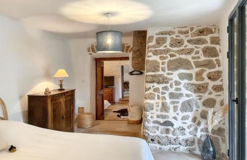 Saint-Julien-de-la-Nef Haus | Maison de charme avec piscine partagée à Saint-Julien-de-la-Nef