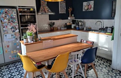 Puteaux Haus | Maison de Caractère, 5 Chambres, au Calme à 10minutes de Paris