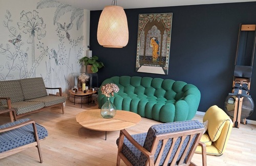 Puteaux Haus | Maison de Caractère, 5 Chambres, au Calme à 10minutes de Paris