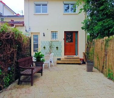 Plateau - Mont-Valerien Haus | Maison de charme avec jardin à 10mn de Paris