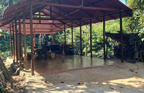 Minca Hütte | Maison Indigène Avec Cascade Privée et Salle à Vivre Tout Équipée !