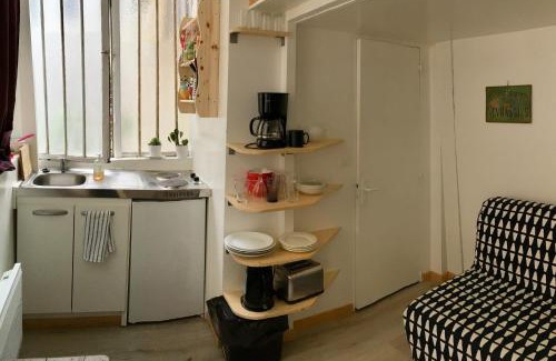 Porte-Saint-Martin Wohnung | Maisonnette studio sur cour