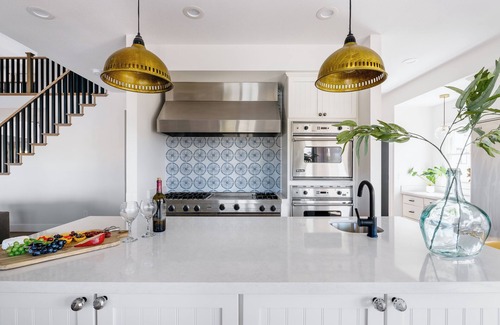 Paradise Hills Hütte | Majestic Mountain Mansion-pool -spa & Guest House