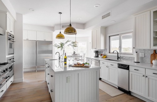 Paradise Hills Hütte | Majestic Mountain Mansion-pool -spa & Guest House