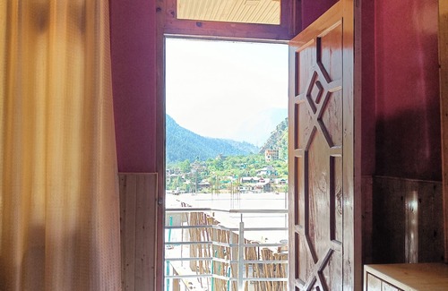 Kasol Haus | Majestic Mountain Bhaiji Guest House