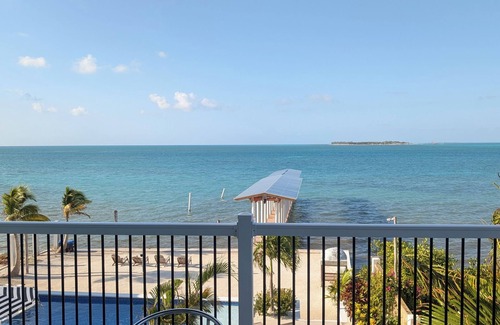 Belize District Eigentumswohnung | Majestic Views from these Modern New condos in Caye Caulker , BZ
